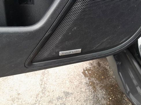 Used 2020 Subaru Outback Touring AWD/4WD image 12