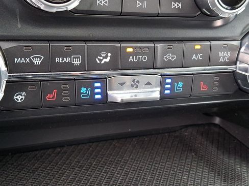 Used 2022 Ford F150 Raptor w/ Equipment Group 801A High AWD/4WD image 25