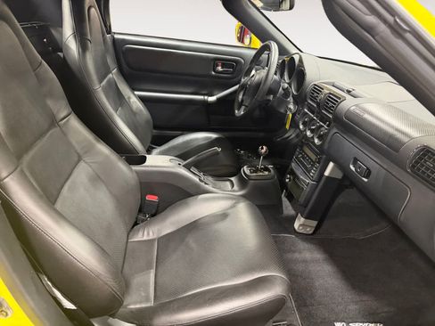 Used 2002 Toyota MR2 RWD image 15