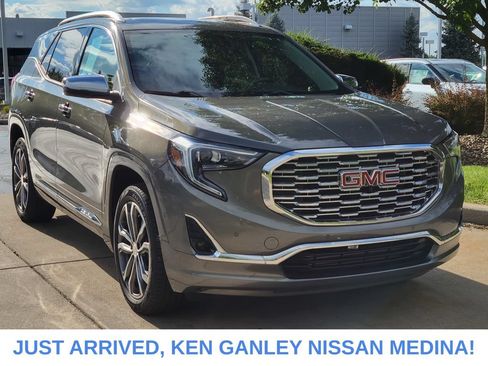 Used 2018 GMC Terrain Denali w/ Advanced Safety Package AWD/4WD image 1