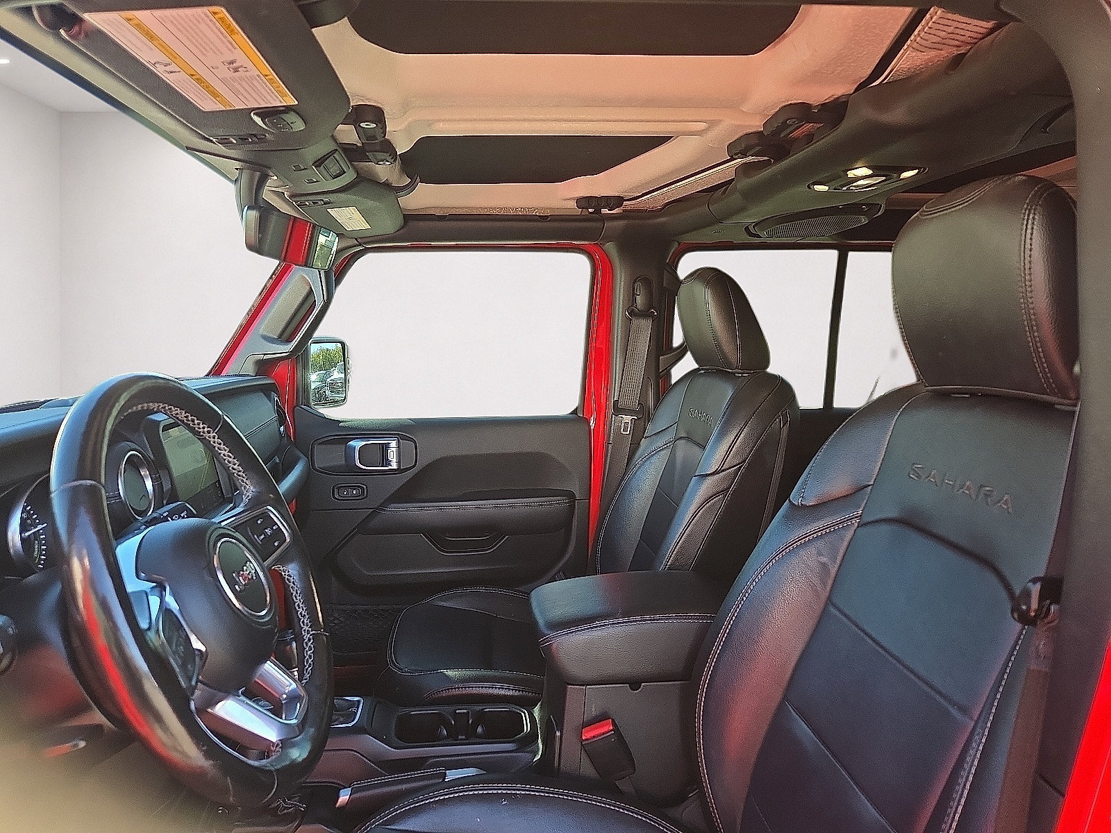 Used 2022 Jeep Wrangler Unlimited Sahara w/ Cold Weather Group AWD/4WD image 9