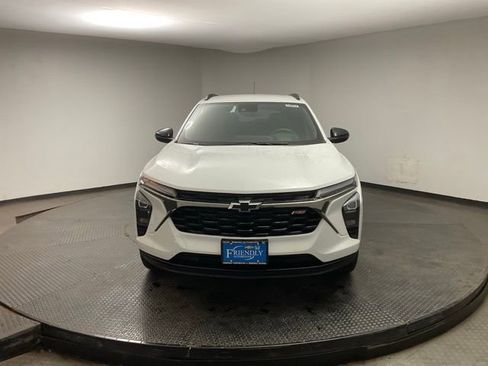 New 2026 Chevrolet Trax RS FWD image 2