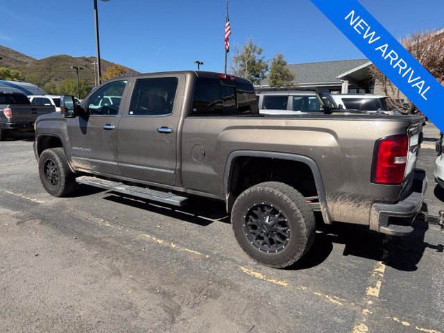 Used 2015 GMC Sierra 3500 Denali w/ Duramax Plus Package AWD/4WD image 5