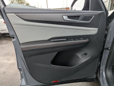 New 2026 Volkswagen Atlas Peak Edition image 10