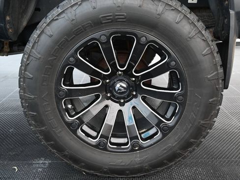 Used 2017 Toyota Tacoma TRD Off-Road w/ Tow Package AWD/4WD image 36