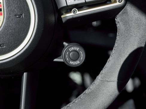 Used 2025 Porsche Taycan 4S w/ Premium Package image 57