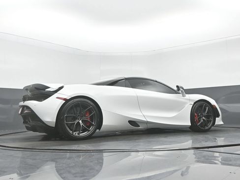 Used 2020 McLaren 720S Performance RWD image 28