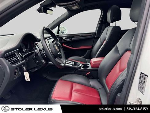 Used 2023 Porsche Macan S image 20