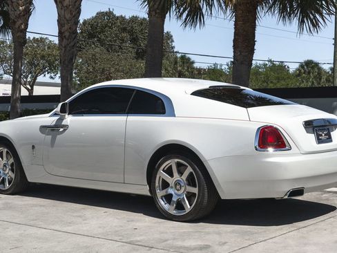 Used 2015 Rolls-Royce Wraith 2dr Coupe image 4