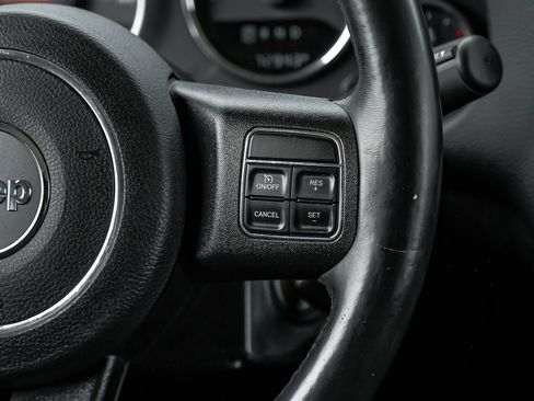 Used 2018 Jeep Wrangler Unlimited Sport S AWD/4WD image 19