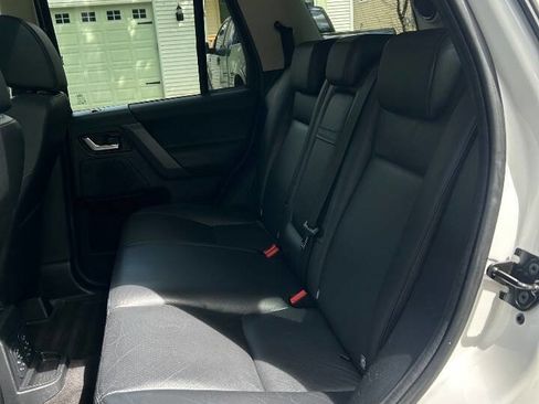 Used 2008 Land Rover LR2 SE image 16