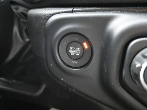 Used 2022 Jeep Wrangler Unlimited Sahara w/ Cold Weather Group image 17