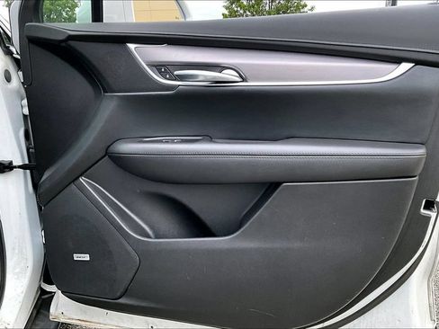 Used 2019 Cadillac XT5 Luxury FWD image 24
