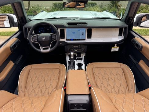 Used 2026 Ford Bronco Outer Banks AWD/4WD image 15