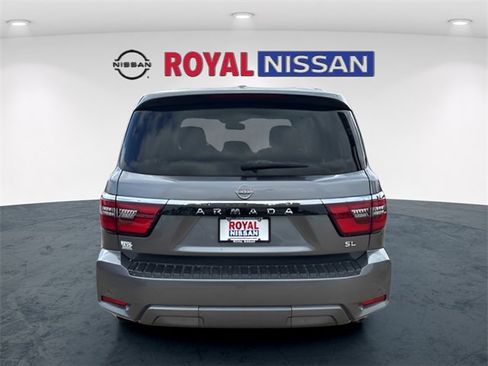 Used 2023 Nissan Armada SL w/ Captain's Chairs Package image 6