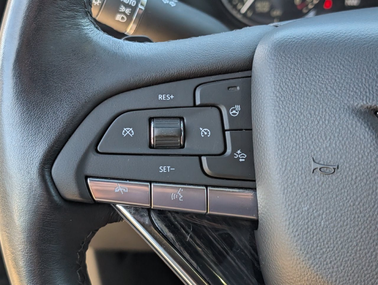 Used 2024 Cadillac XT6 Premium Luxury FWD image 22