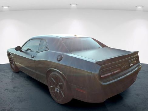 Used 2018 Dodge Challenger R/T w/ Quick Order Package 28P T/A RWD image 10