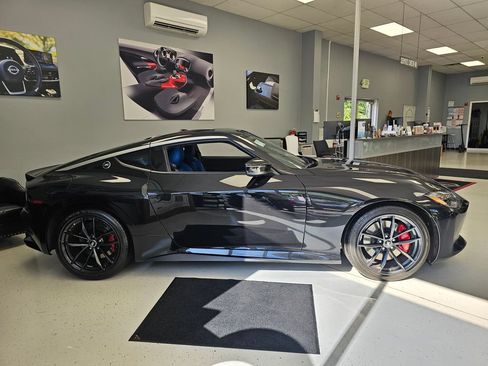 New 2026 Nissan Z Performance w/ Floor Mat Package RWD image 4