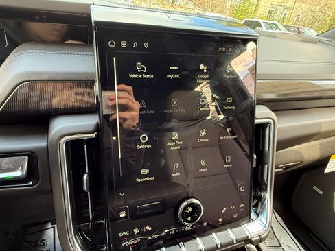 New 2026 GMC Yukon Elevation image 38