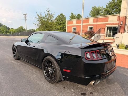 Used 2013 Ford Mustang GT RWD image 8