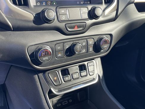 Used 2020 GMC Terrain Denali w/ Denali Premium Package image 15