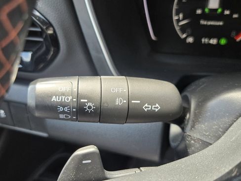 Certified 2025 Honda Pilot Sport image 24