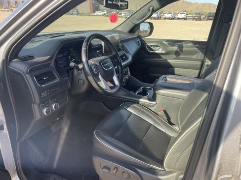 Used 2021 GMC Yukon SLT w/ SLT Luxury Package AWD/4WD image 10