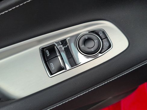 Used 2021 Chevrolet Corvette Stingray Coupe w/ Z51 Performance Package image 21