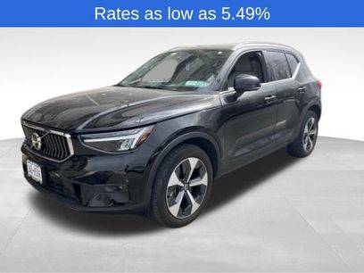 Used 2023 Volvo XC40 B5 Plus w/ Climate Package
