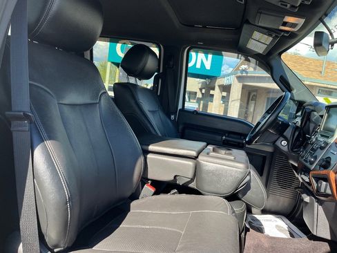 Used 2016 Ford F350 Lariat w/ Lariat Ultimate Package image 37