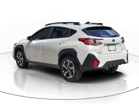 Used 2025 Subaru Crosstrek 2.5i Premium AWD/4WD image 4