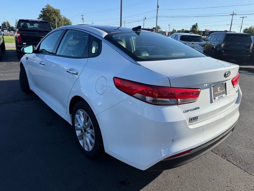 Used 2016 Kia Optima EX w/ Premium Package FWD image 7