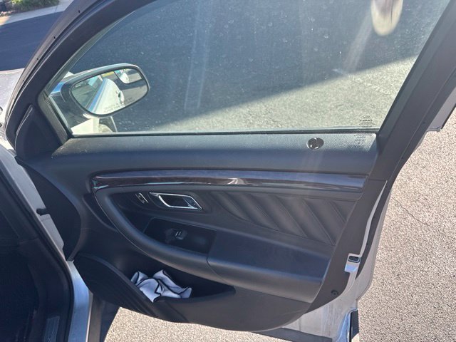 Used 2013 Ford Taurus Limited FWD image 21