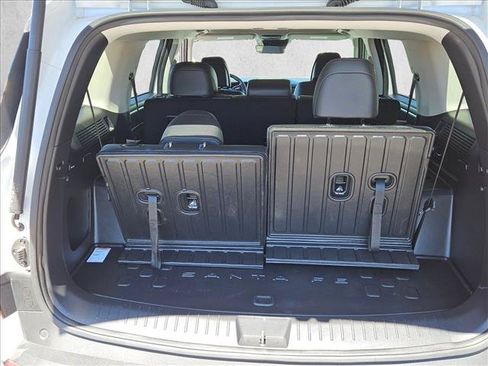 Certified 2025 Hyundai Santa Fe SEL AWD/4WD image 7