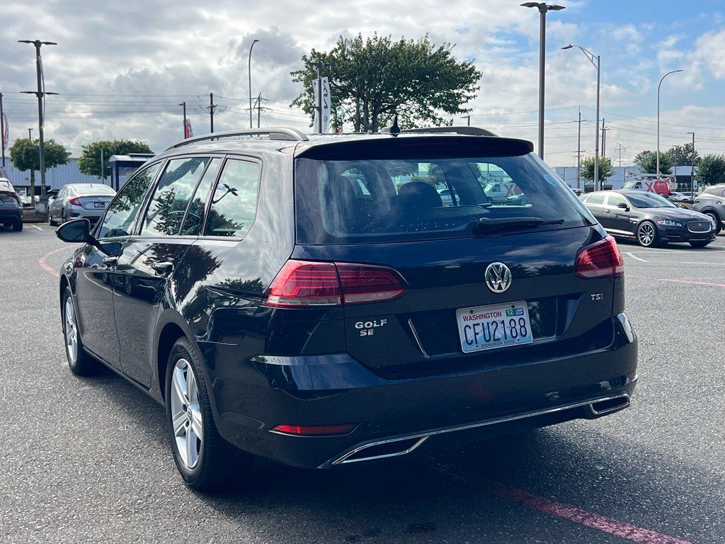 Used 2018 Volkswagen Golf SE FWD image 11