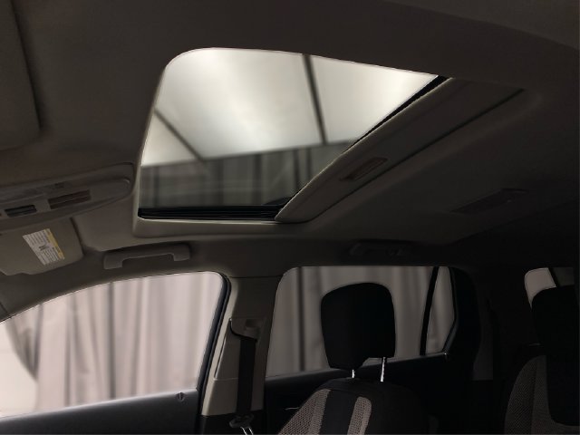 Used 2010 GMC Terrain SLE FWD image 26