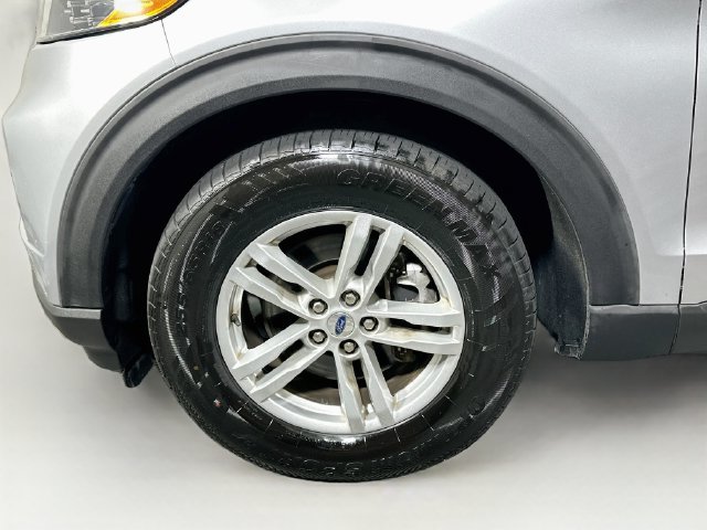 Used 2020 Ford Explorer XLT w/ Comfort Package AWD/4WD image 36