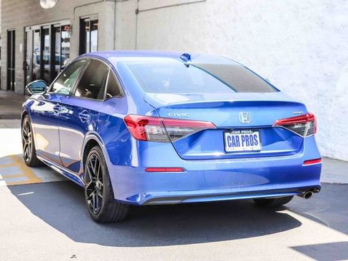 Used 2022 Honda Civic Sport image 13