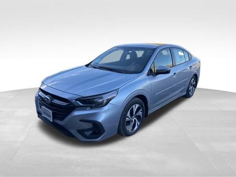 Used 2023 Subaru Legacy Premium image 3