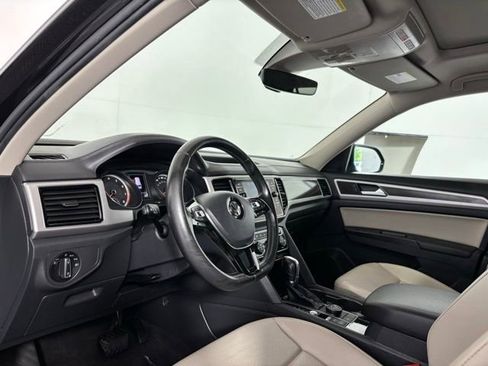 Used 2018 Volkswagen Atlas SEL AWD/4WD image 9