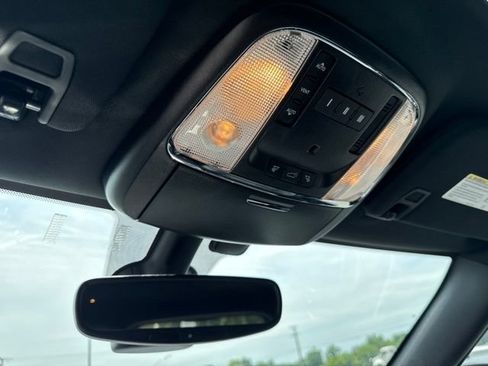 Used 2018 Jeep Grand Cherokee Limited AWD/4WD image 42