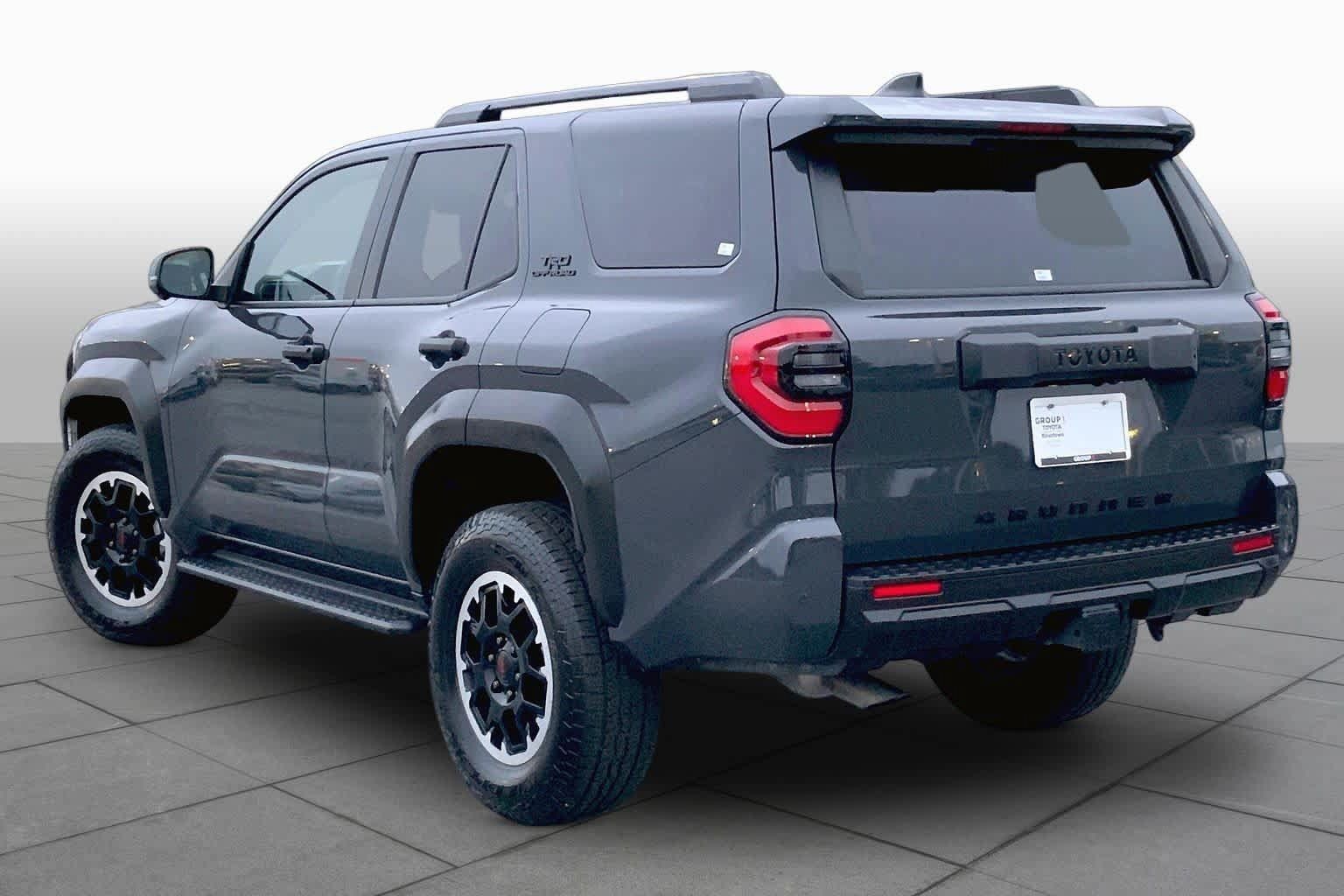 Used 2025 Toyota 4Runner TRD Off-Road Premium AWD/4WD image 11