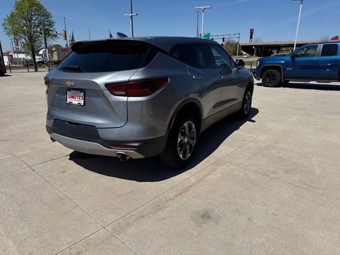 Used 2025 Chevrolet Blazer LT image 4