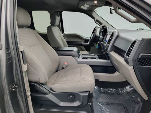 Used 2020 Ford F150 XLT image 28