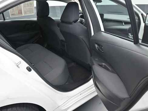Used 2022 Toyota Corolla LE FWD image 12