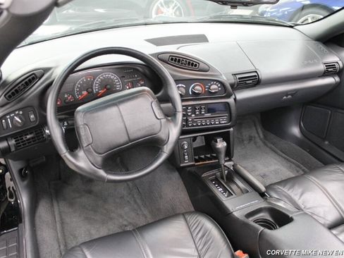 Used 1995 Chevrolet Camaro Z28 image 37