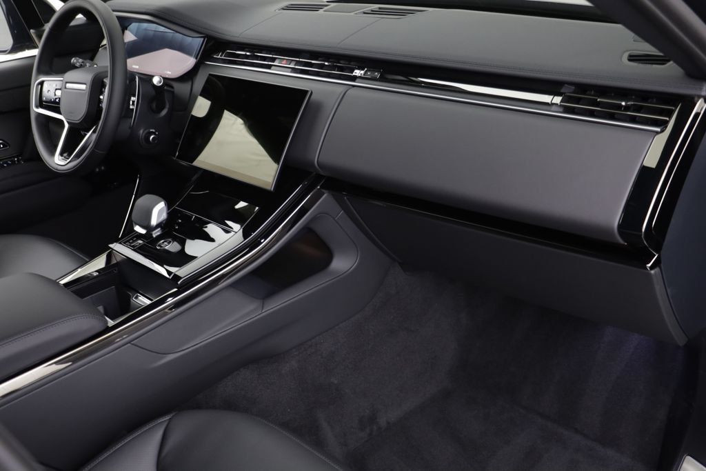 New 2026 Land Rover Range Rover Sport SE AWD/4WD image 21