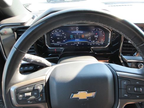 Certified 2024 Chevrolet Silverado 2500 High Country w/ High Country Premium Package AWD/4WD image 35