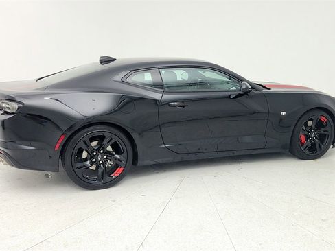 Certified 2021 Chevrolet Camaro LT image 7