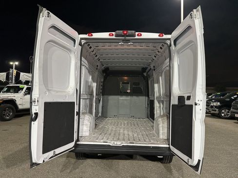 Used 2023 RAM ProMaster 2500 FWD image 9